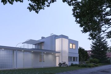 Vila ve funkcionalismu, Plzeň - Rekonstrukce vily v Plzni ve funkcionalistickém stylu s novými vyhlídkovými terasami a upravenou fasádou.